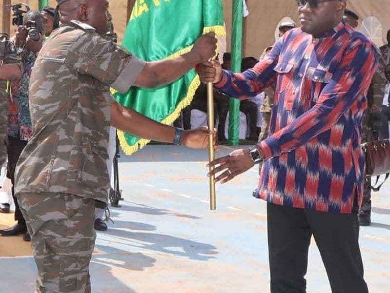 command-handover-1